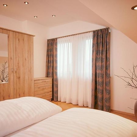 Hotel Seeblick & Ferienwohnung Bad Endorf Ngoại thất bức ảnh