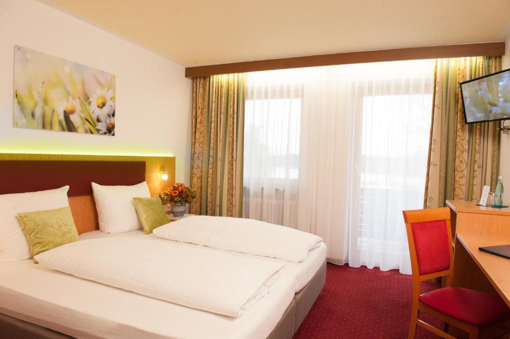 Hotel Seeblick & Ferienwohnung Bad Endorf Phòng bức ảnh