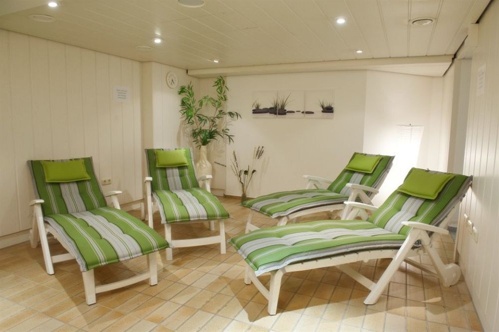 Hotel Seeblick & Ferienwohnung Bad Endorf Ngoại thất bức ảnh