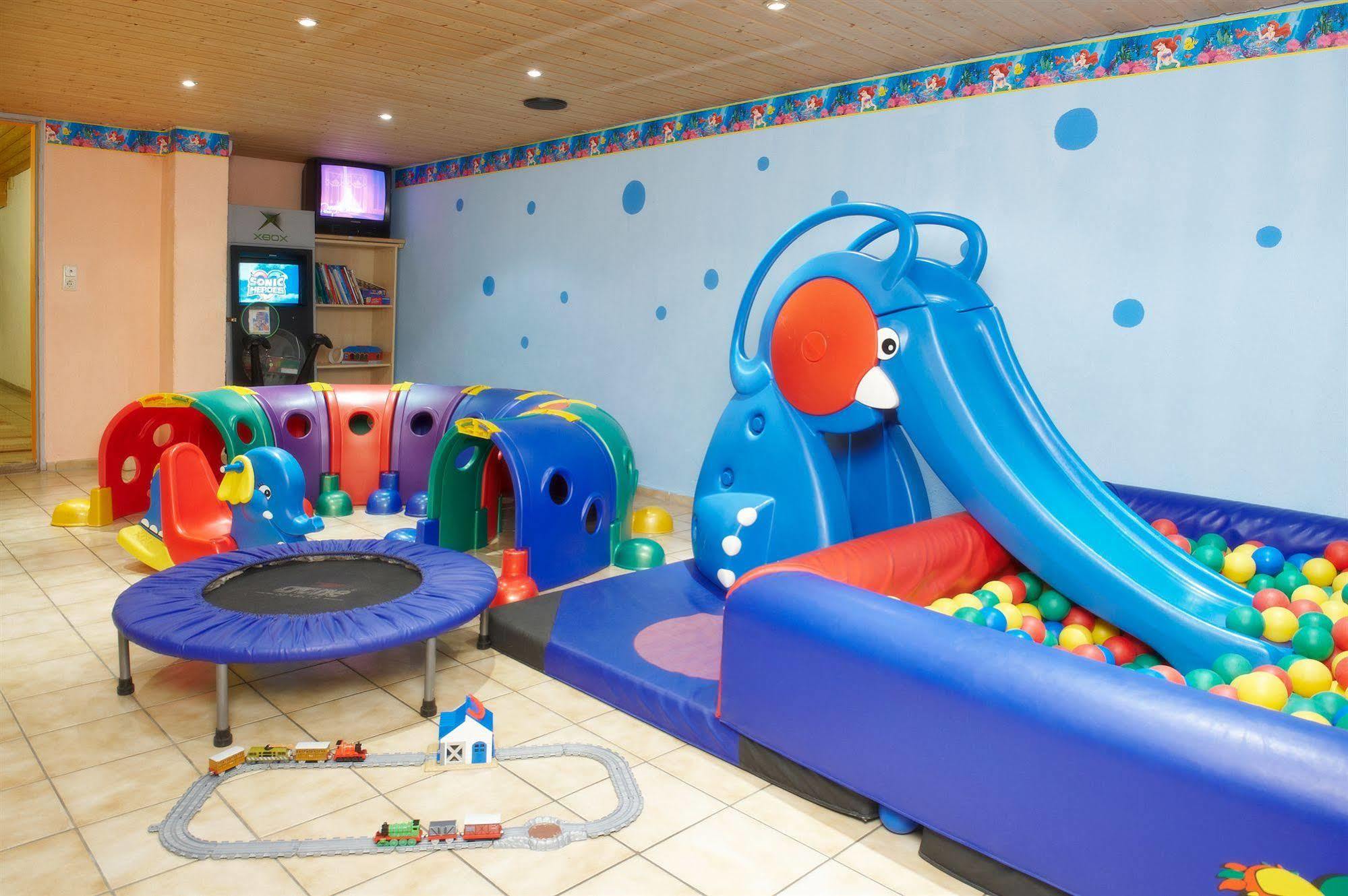 Hotel Seeblick & Ferienwohnung Bad Endorf Ngoại thất bức ảnh